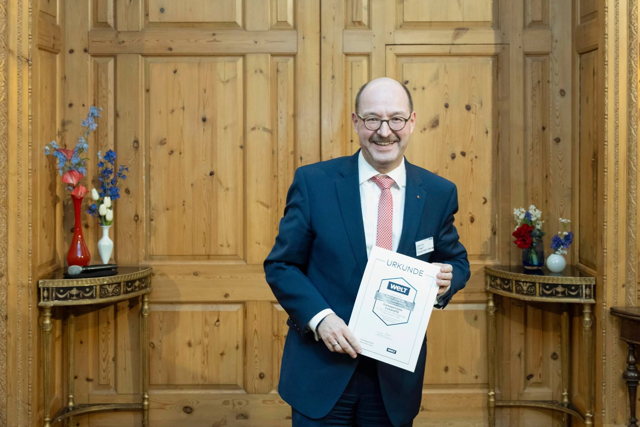 Dietmar Pitzen, Kreissparkasse Vulkaneifel